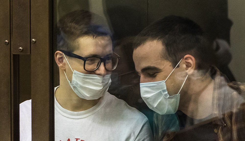 Виктор Филинков и Юлий Бояршинов (слева направо)