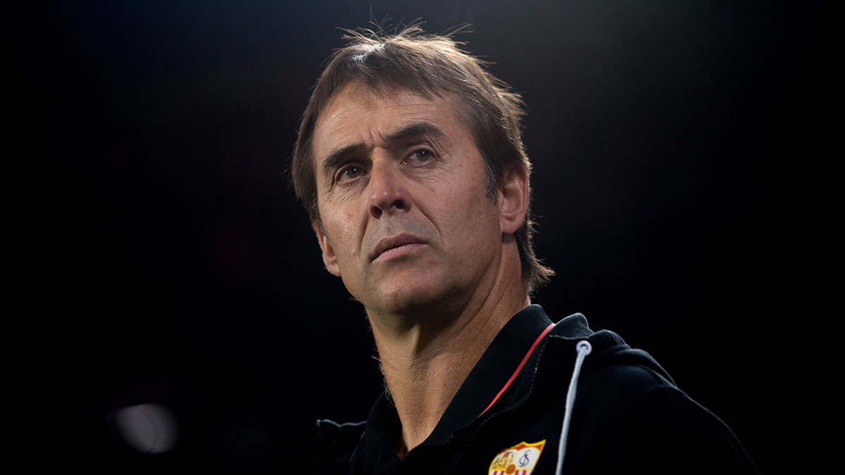 Главный тренер ФК «Севилья» Хулен Лопетеги