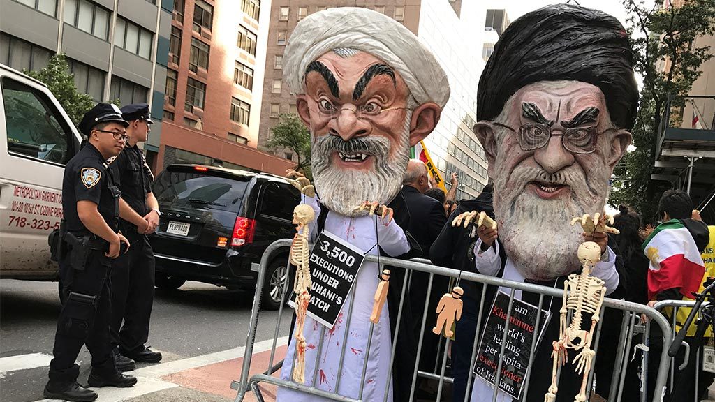 Вероятность снятия в наступившем году наложенных на Иран международных санкций ООН становится все меньше