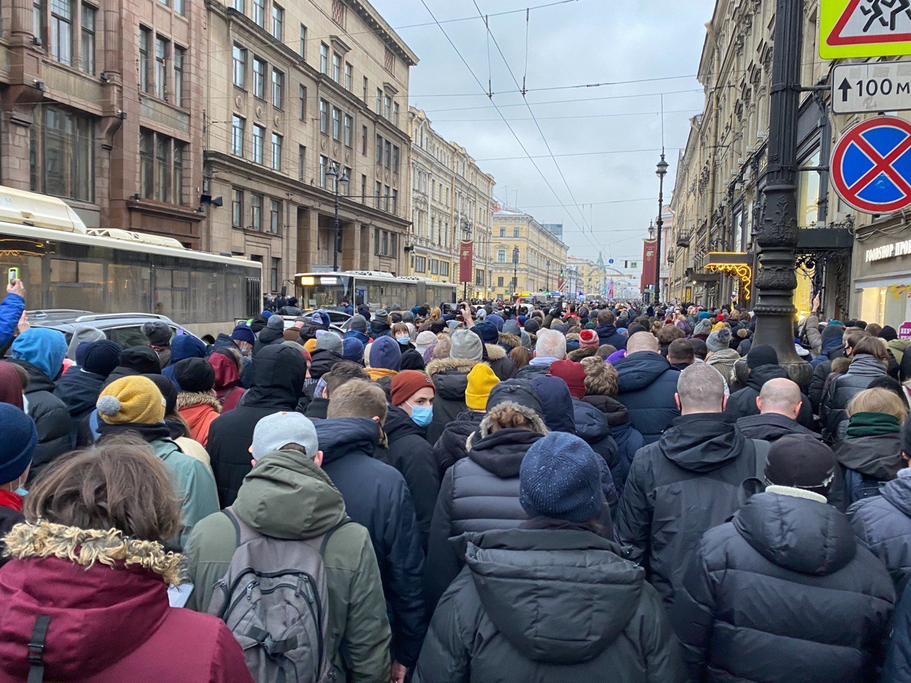 К запрещенным в Петербурге публичным мероприятиям относятся и встречи депутатов с