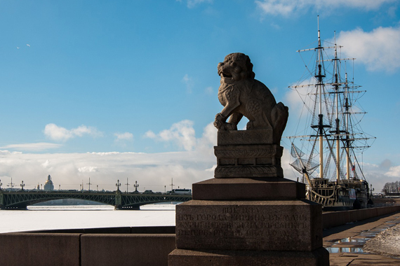 Больше всего туристов в Петербург этой зимой приехало из Москвы