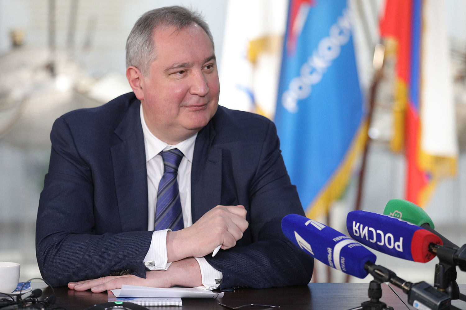 Глава «Роскосмоса» Дмитрий Рогозин анонсировал будущие космические проекты страны. Впервые за 45 лет Россия отправит космический аппарат на Луну, также запланирована марсианская миссия.