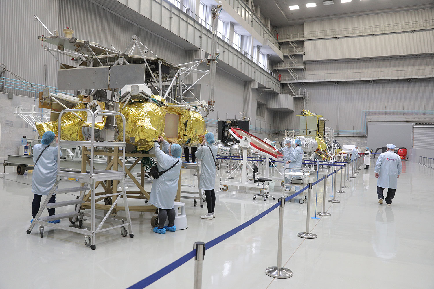 Работа над&nbsp;ключевыми проектами в&nbsp;области планетных исследований&nbsp;— «Луна-25» и&nbsp;ExoMars-2022 — ведется в Научно-производственном объединении имени С.А. Лавочкина (входит в&nbsp;«Роскосмос»).