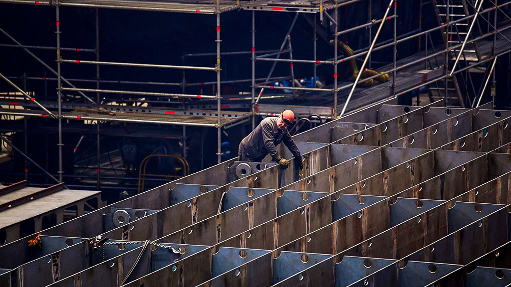 Выход верфи на полную мощность планировался на 2025 г. , но Минпромторг выявил серьезные риски срыва сроков