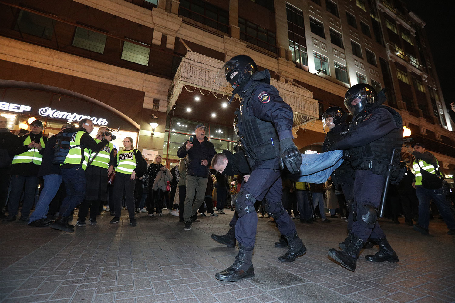 Евгений Разумный / Ведомости