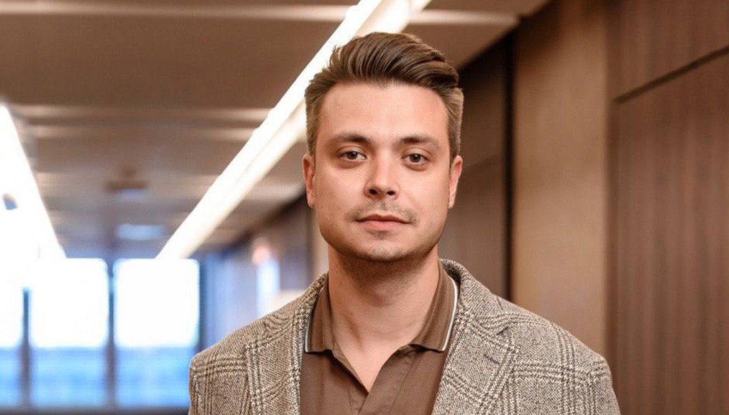 Антон Агапов