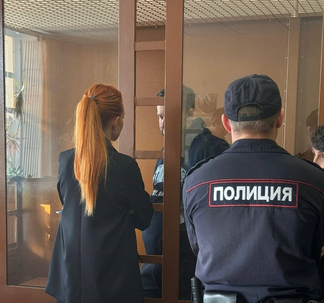 Череда громких задержаний петербургских чиновников за последний месяц началась с Дмитрия Чернейко
