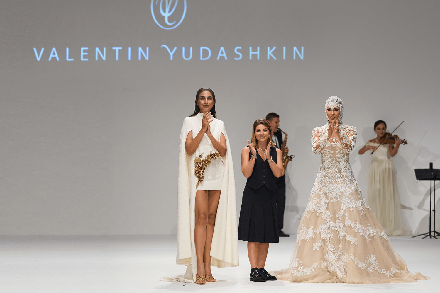 Дубай. Галина Юдашкина представляет коллекцию Valentin Yudashkin Haute couture spring-summer 2024