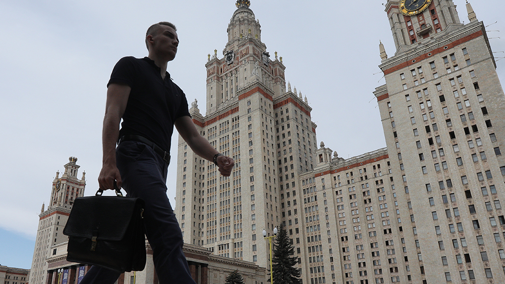 Евгений Разумный / Ведомости