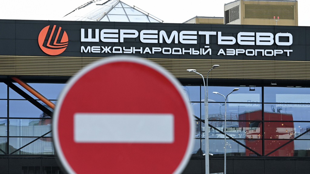 Арбитражный суд приостановил права иностранных структур в «Шереметьево»