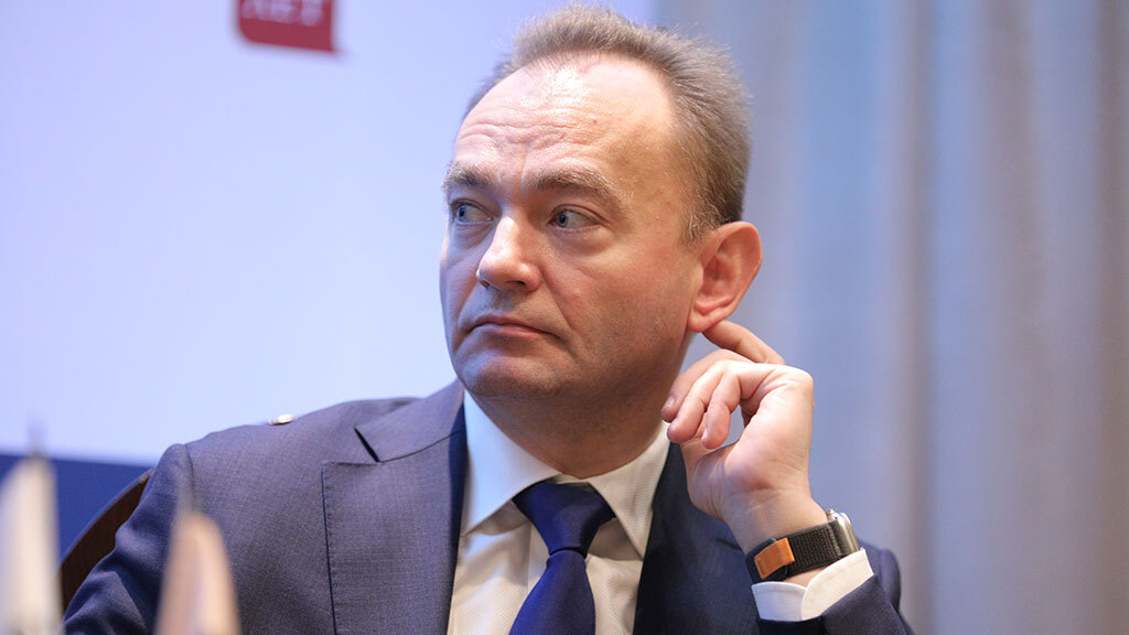 Евгений Разумный / Ведомости