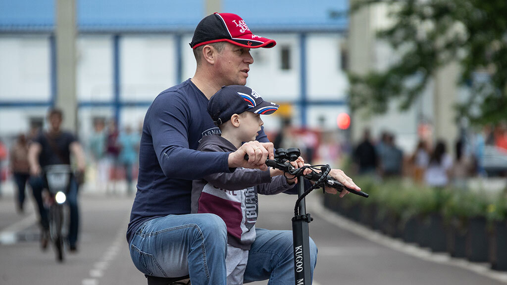 Евгений Разумный / Ведомости