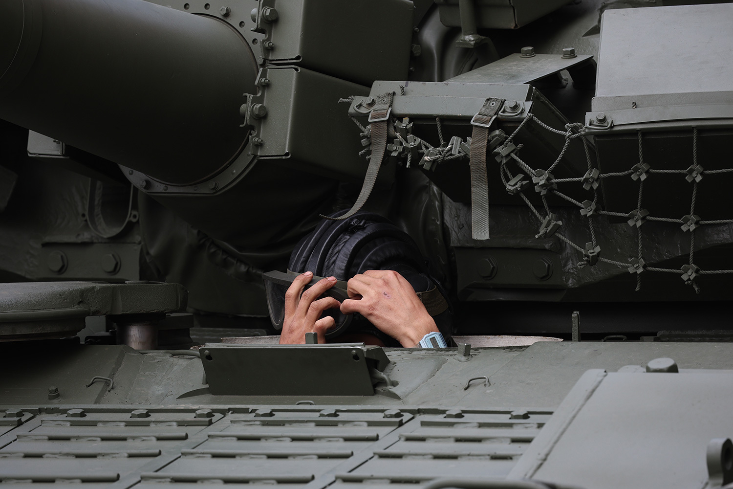 Вместе с военными на параде Победы в Москве ожидают лидеров 29 государств. 