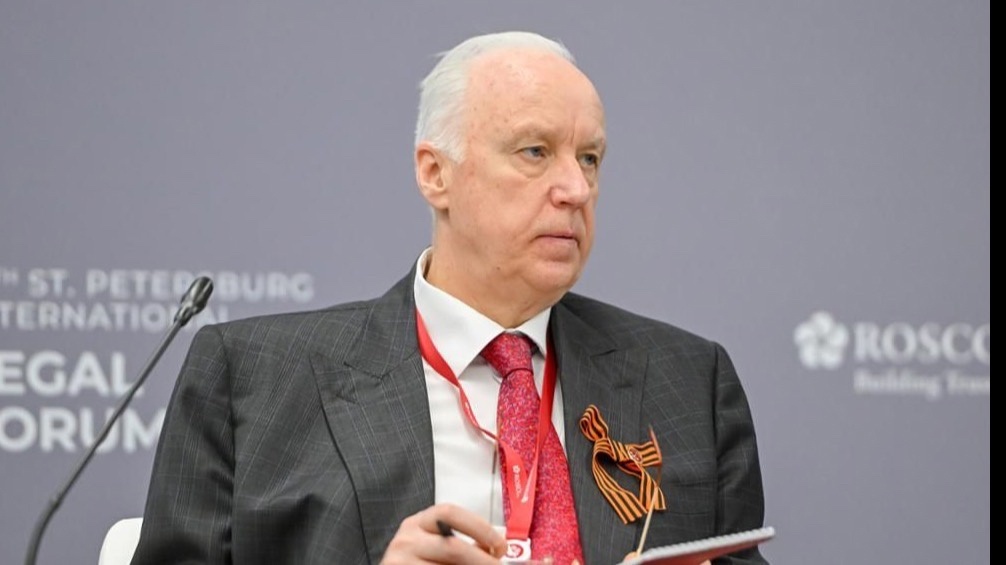 В 2024 г. по результатам рассмотрения сообщений о преступлениях должностных лиц в сфере миграции было возбуждено 918 уголовных дел, что в 2,4 раза больше, чем в 2023 г.