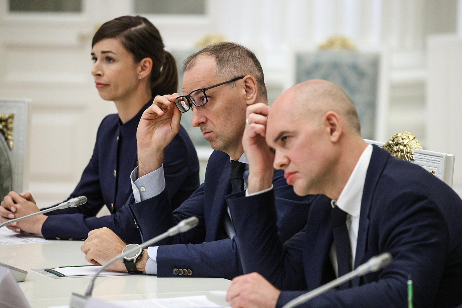 Генеральный директор ООО «Нейрософт» Ирина Маламант, глава АО «Упаковочные системы» Александр Криволапов и председатель совета директоров АО «Курский электроаппаратный завод» Андрей Канунников (справа).