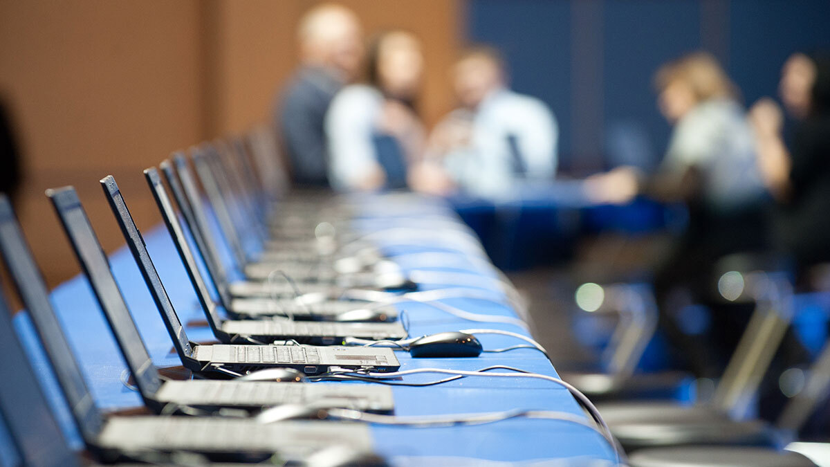 Закупщикам госструктур вскоре придется проводить спецтендеры не только для малого и среднего бизнеса, но и для малых технологических компаний&nbsp;