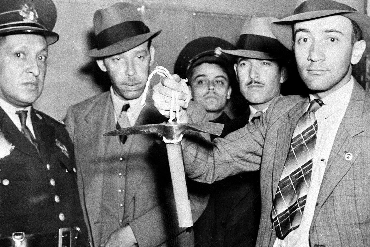 Theodore A. Ediger / AP Photo