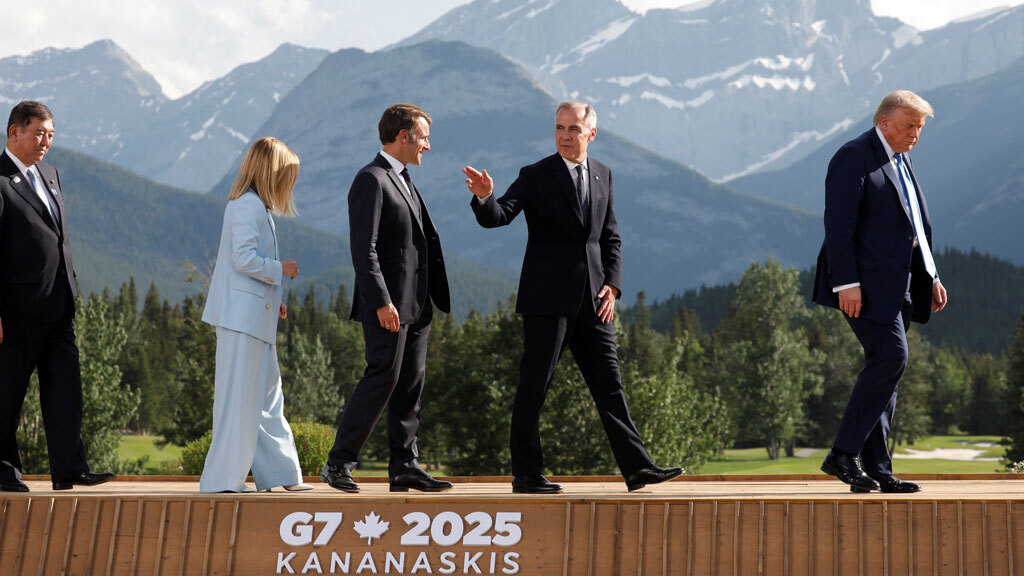 Дональд Трамп решил покинуть саммит G7 сразу после ужина с другими лидерами