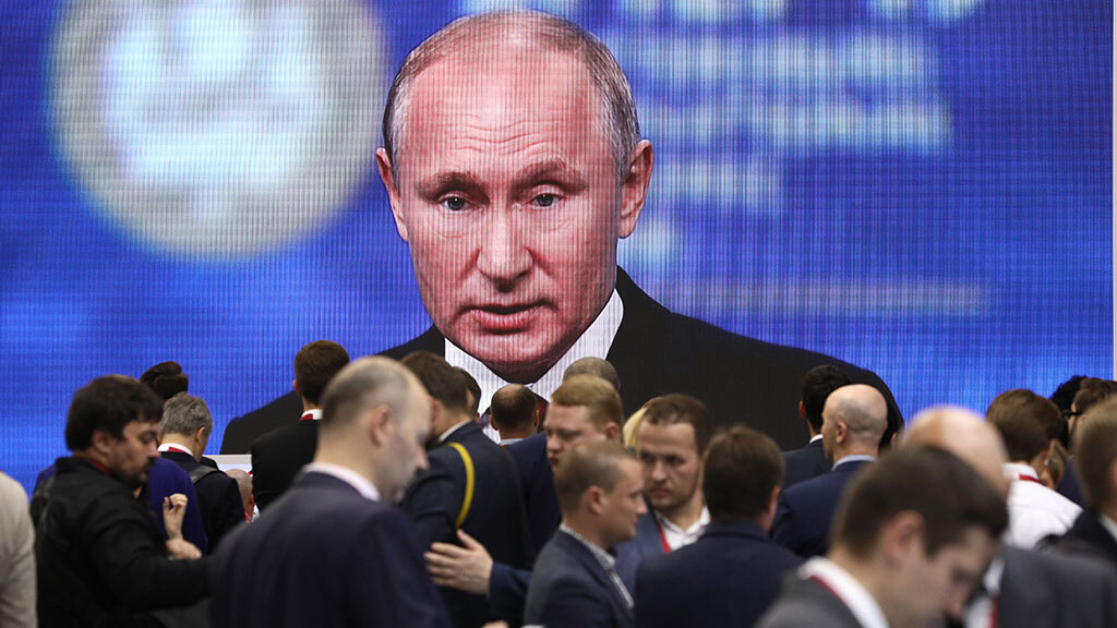 Евгений Разумный / Ведомости