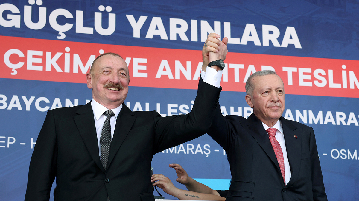 Никол Пашинян и Реджеп Эрдоган уже встречались лично, но не в ходе отдельного визита армянского лидера в Турцию