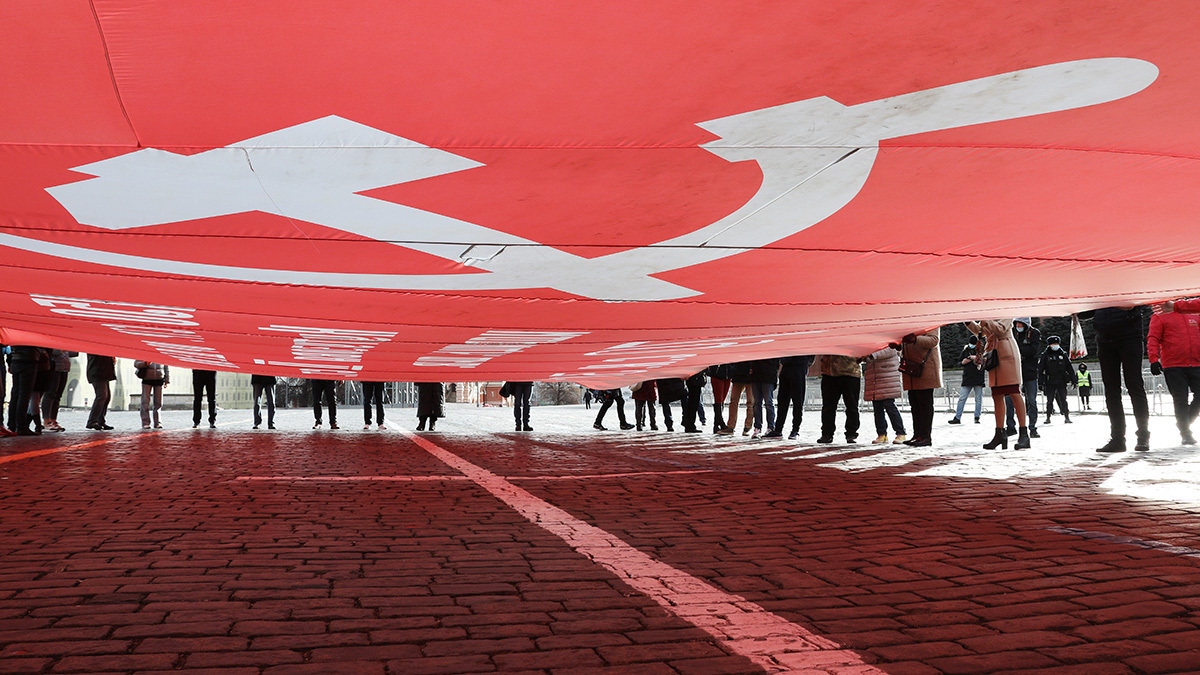 Евгений Разумный / Ведомости