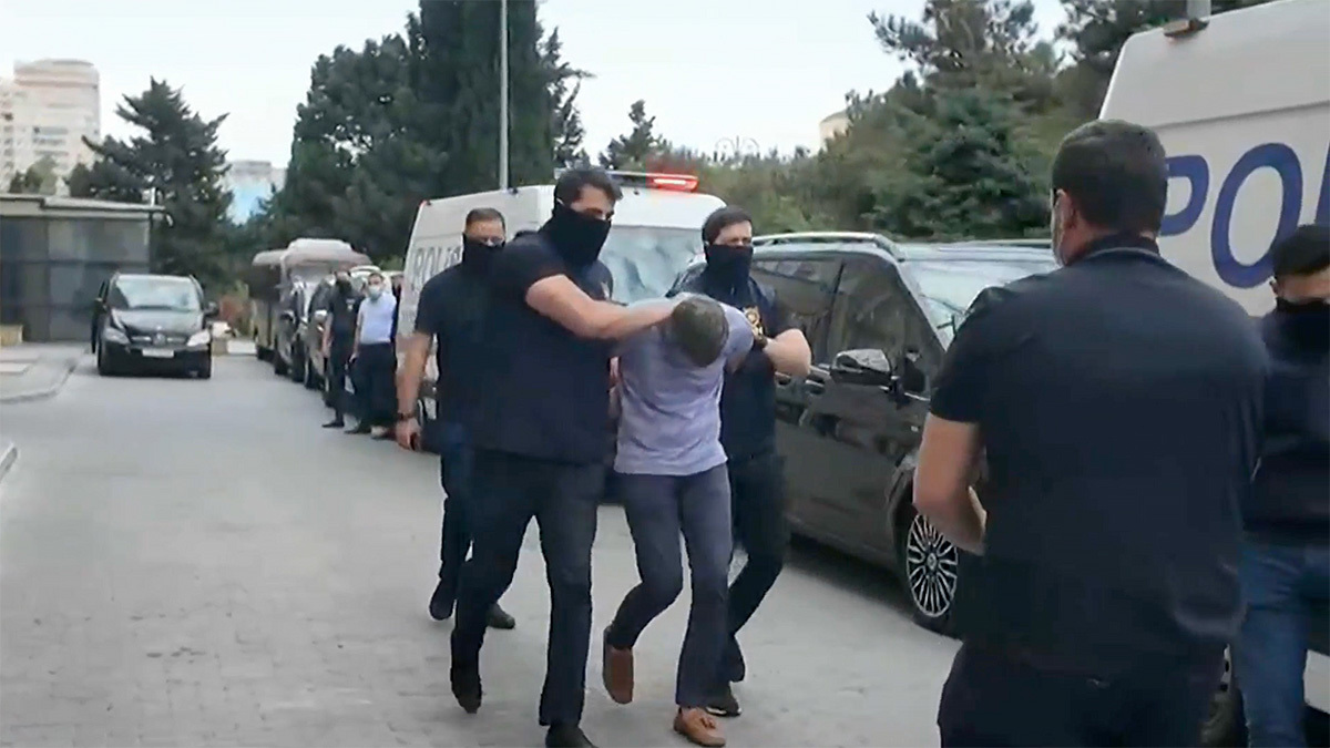 В Баку отменили все культурные мероприятия в стране при участии России и задержали российских журналистов