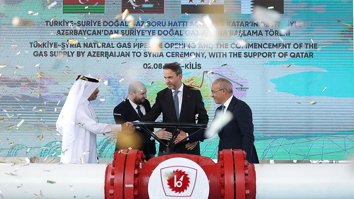 В церемонии запуска поставок азербайджанского газа в Сирию принимали участие представители Турции и Катара