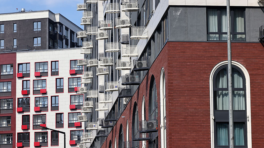 Увеличение спроса на жилье риелторы связывают со снижением ключевой ставки Центробанка