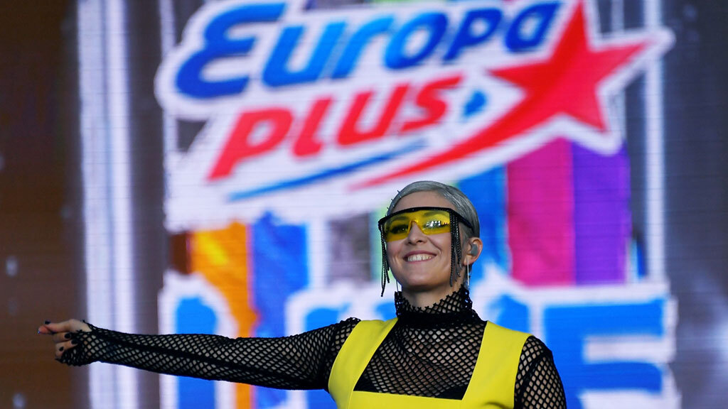 Радиостанция постоянно работает над расширением «вселенной своего бренда» – в эфире, интернете и офлайн-среде