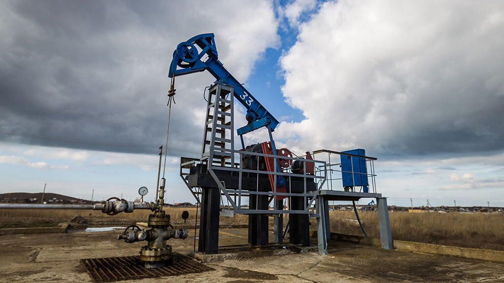 В конце года на фоне вероятного профицита нефти на мировом рынке цена может опуститься до $60–65/барр