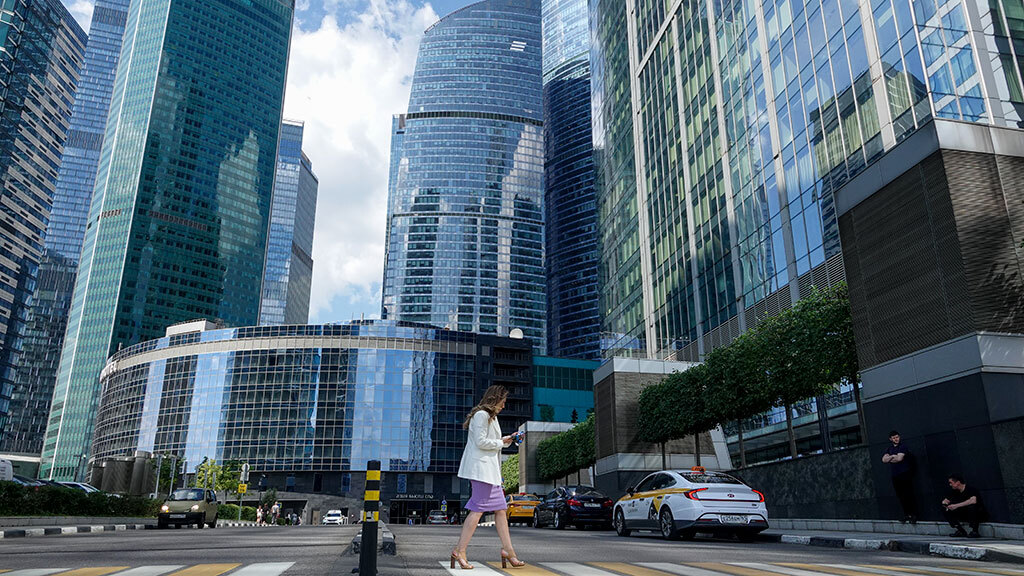 В условиях экономической неопределенности и роста операционных издержек многие ритейлеры скептически оценивают рентабельность точек в таком дорогом месте