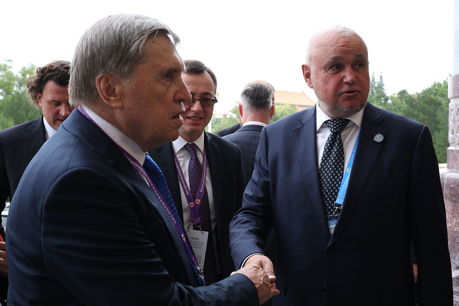Помощник президента России Юрий Ушаков и министр энергетики Сергей Цивилев.