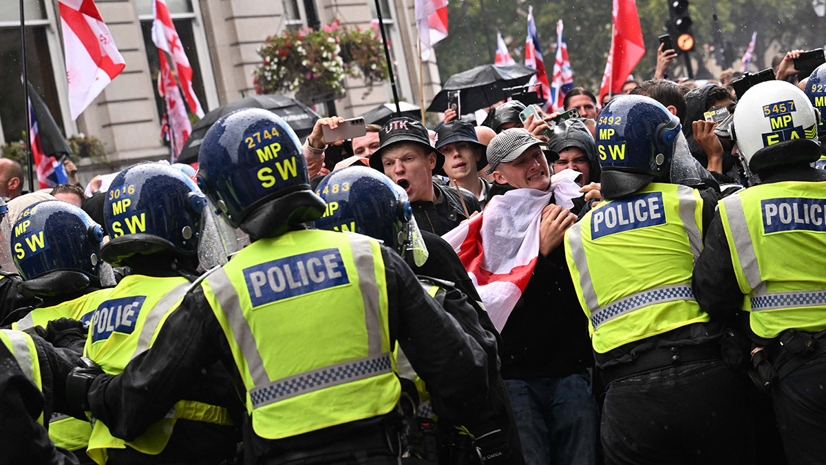 Проблемы иммиграционной политики способствуют росту протестных настроений в британском обществе