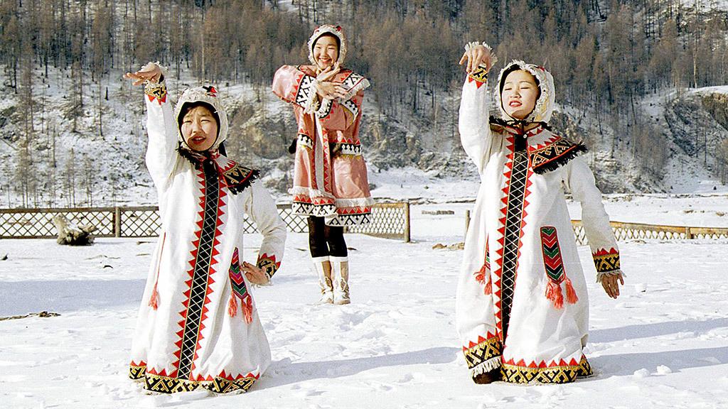 На всю страну в школьной программе есть только один исчезнувший язык, который пытаются возродить, – сойотский