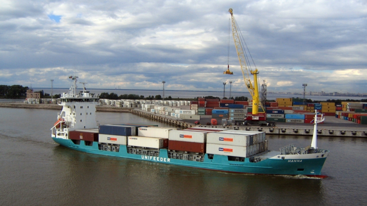 Доля балтийского направления в общем грузообороте портов России составила 31,4%