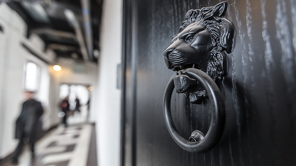 Евгений Разумный / Ведомости