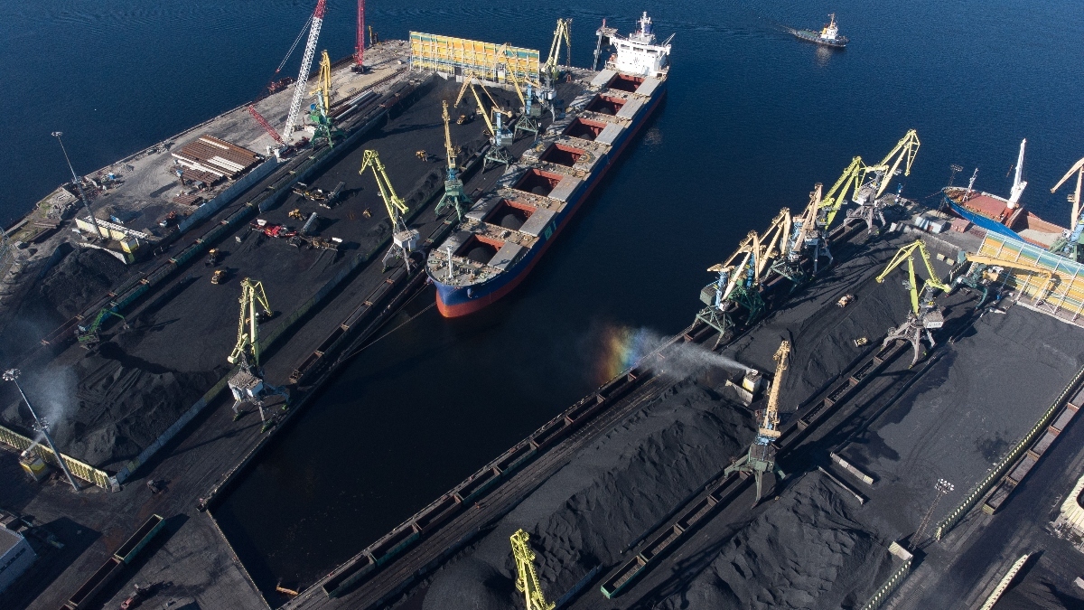 Грузооборот Мурманска за девять месяцев 2025 г. составил 36,3 млн т, что на 7,3% меньше, чем за аналогичный период 2024 г.