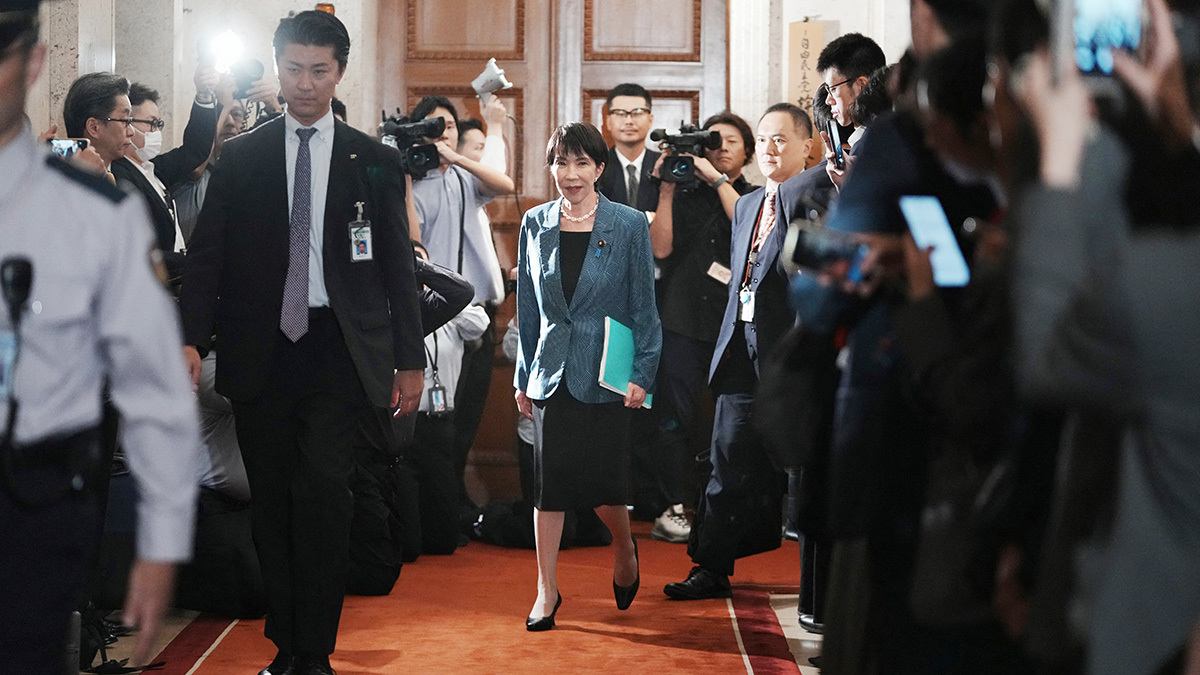 Одним из наставников Санаэ Такаити был бывший премьер-министр Синдзо Абэ, убитый летом 2022 г.