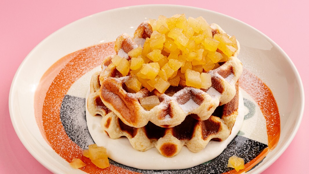 Оладьи из цукини с лососем и творожным кремом