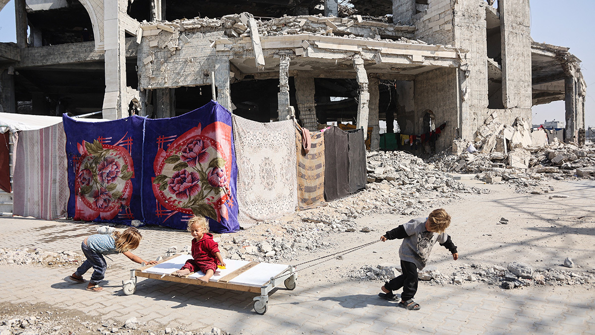 Международные институты могут получить мандат на управление сектором Газа до конца 2027 г.