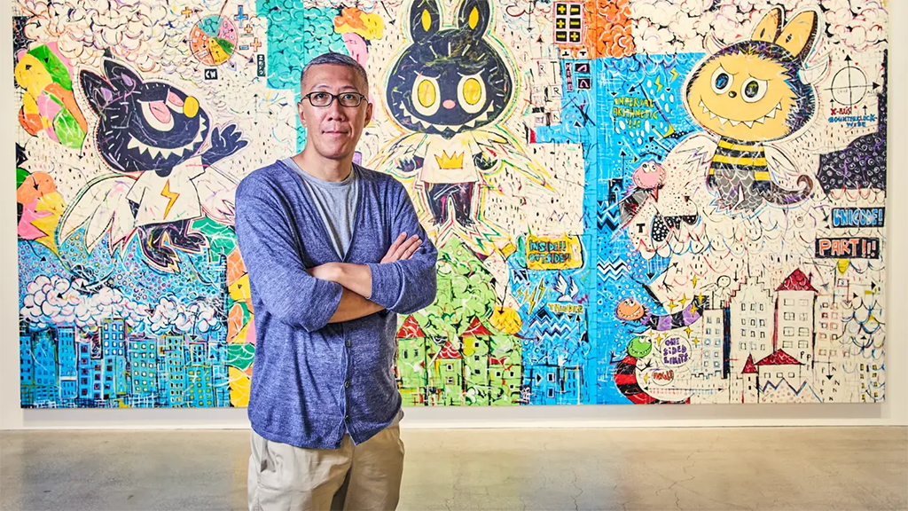 Касинг Лунг со своим творением