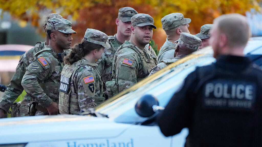 Mark Schiefelbein / AP