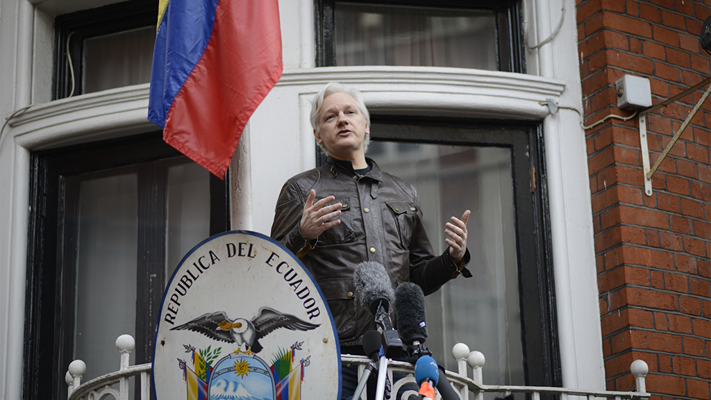 Джулиан Ассанж