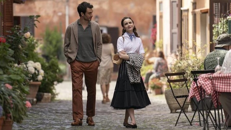 Кадр из сериала «Эмили в Париже»