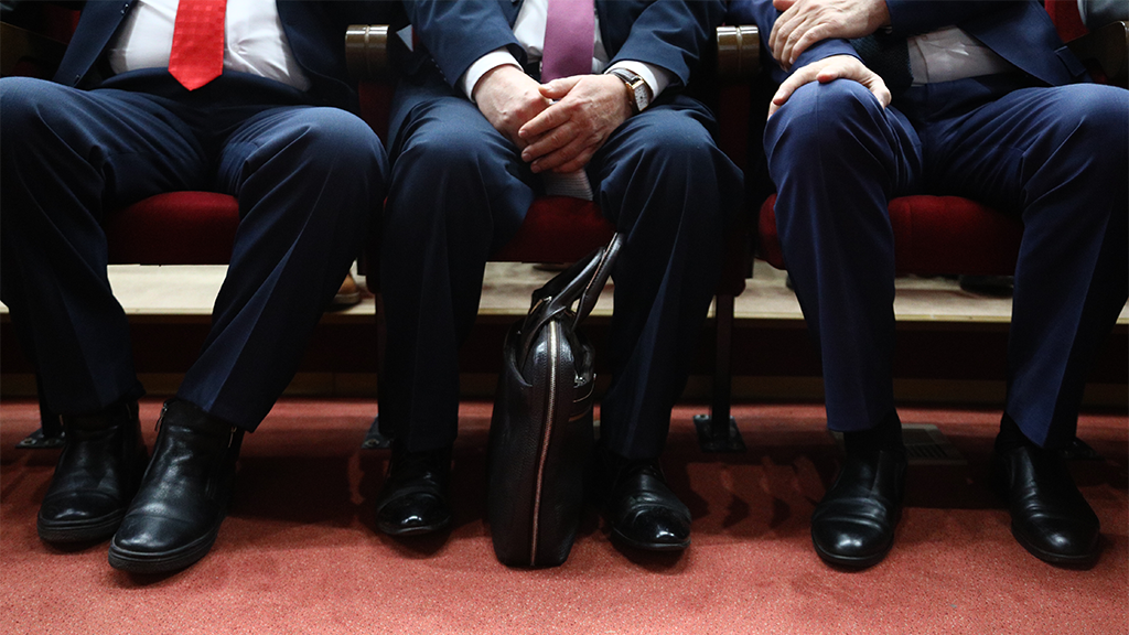 Государство и так видит все операции крупных госслужащих, говорят эксперты