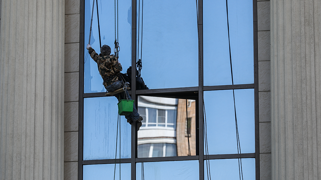 Евгений Разумный / Ведомости
