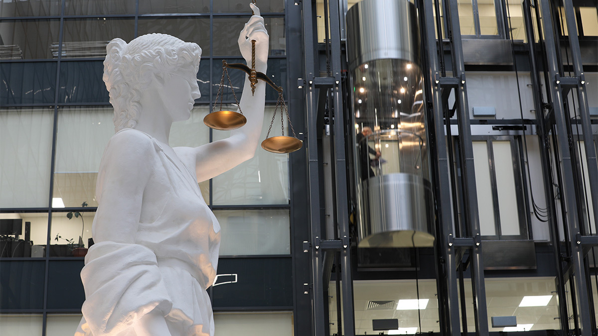 Евгений Разумный / Ведомости