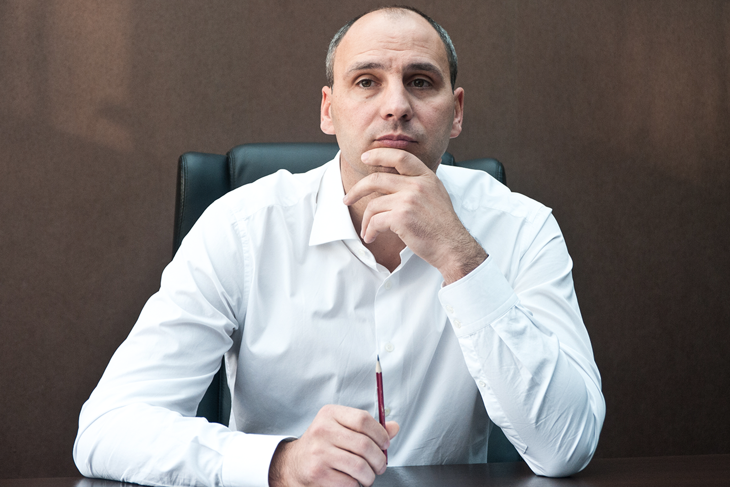 Бывший оренбургский губернатор Денис Паслер сменил Евгения Куйвашева на посту главы Свердловской области.