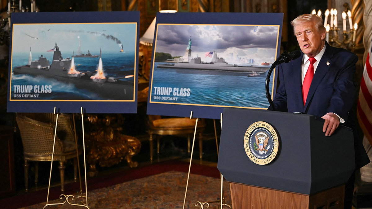 Дональд Трамп хочет укрепить военно-морские силы США для более успешного соперничества с Китаем в Азиатско-Тихоокеанском регионе 