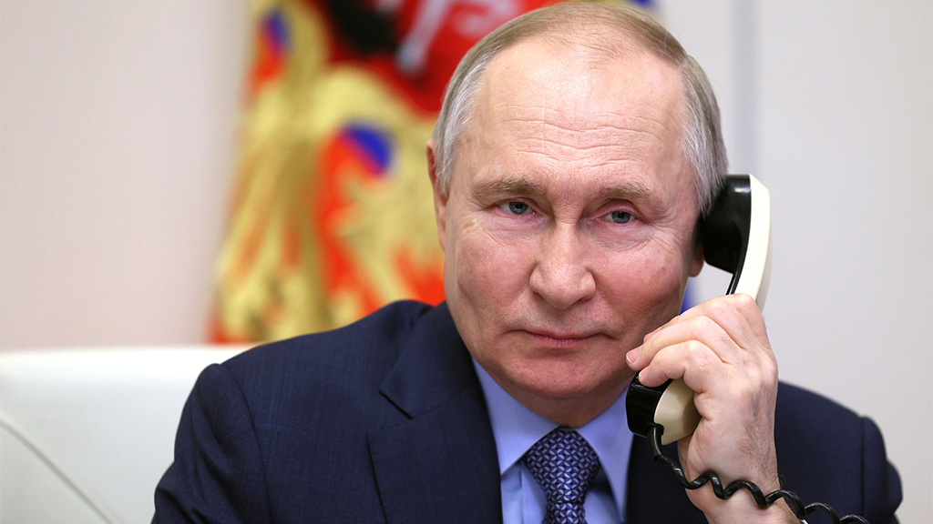 https://cdn5.vedomosti.ru/image/2025/a3/15mcg3/fullscreen-1hxv.png